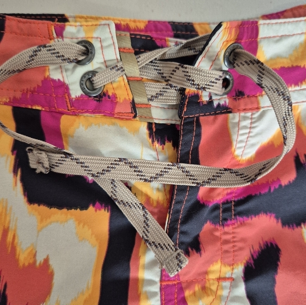 Patagonia Wavefarer Board Shorts - Size 14 - Picture 3 of 7